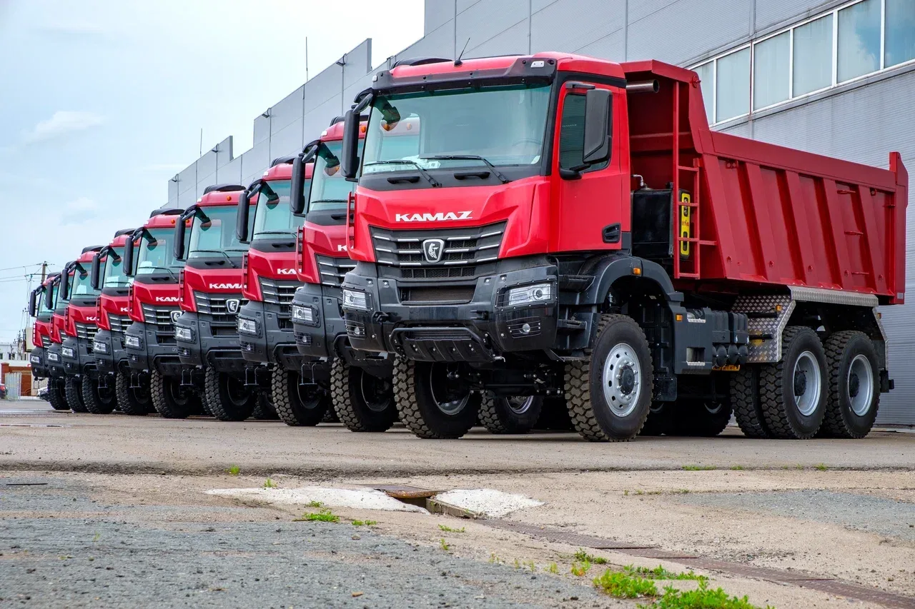 Седельный тягач KAMAZ-65116